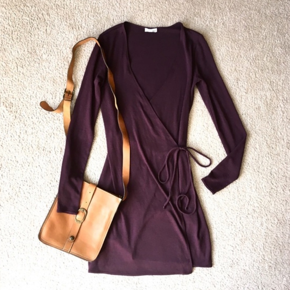 💐Aritzia long sleeve wrap dress